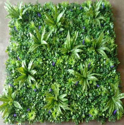 Texturas suaves, elásticas, hierba artificial de pared, aspecto natural, auténtico, perfecto, limpio.