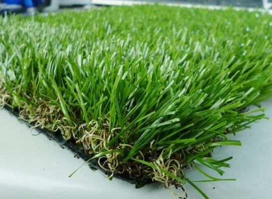 Césped artificial ecológico resistente a los rayos UV con respaldo personalizable para jardines y campos exteriores