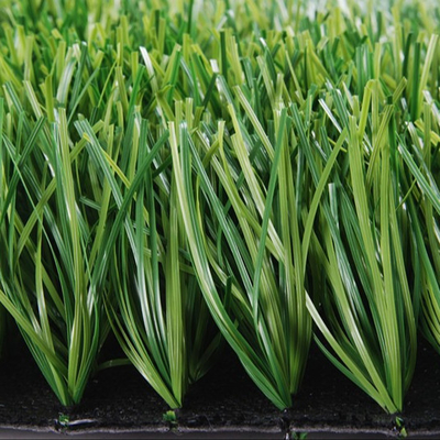 Material PE Fútbol sintético Césped artificial verde con velocidad de costura 140 puntos/m 50 mm Altura de pila MOQ 1000m2
