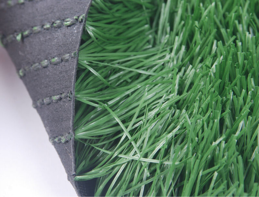 50 mm Deportes verdes artificiales Hierba PE Material 16000 Dtex Deportes Astro Césped para el fútbol Cancha de fútbol