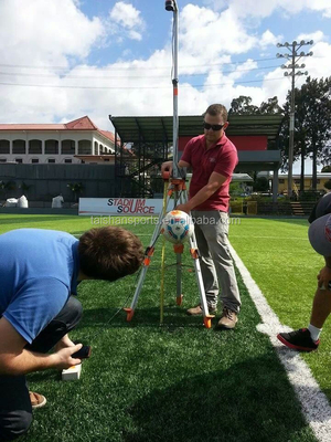60mm Animales amistosos para deportes Hierba artificial utilizada para deportes relleno necesario con tamaño de rollo personalizable