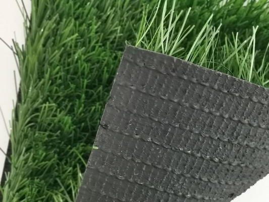 El césped artificial de fútbol de medición 5/8 pulgadas material PE de color verde hierba falsa para campos de fútbol y patios de recreo de la escuela