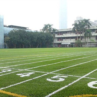 8000 Dtex 140 puntos/M 55mm Césped sintético de fútbol Bajo mantenimiento y fácil instalación