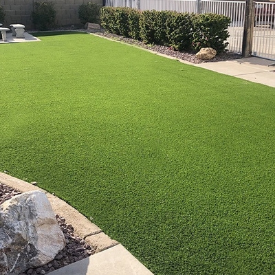 35 mm Alturas de pila 9600 Dtex Paisaje Hierba artificial para eventos deportivos y actividades al aire libre