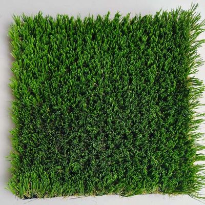 Césped sintético de alta densidad de 30 mm de espesor con recubrimiento Green Glue para paisajismo y jardines