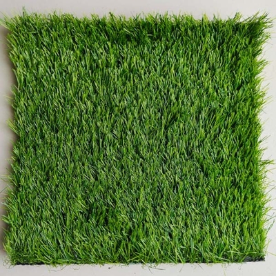 Césped sintético sin relleno de 25 mm hierba artificial de alto Dtex para campos deportivos y decoraciones de paisajes