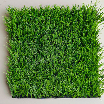 Césped artificial resistente a los rayos UV para campos de fútbol estándar