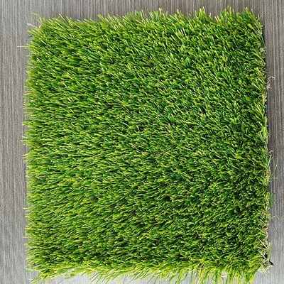 35 mm Alturas de pila 11200 Dtex Multipurpose Paisaje artificial verde Césped para decoración y entretenimiento al aire libre