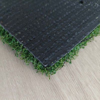 Hierba artificial de golf de alta densidad 18 mm de altura de pila con resistencia al desgaste para cursos profesionales