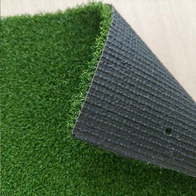 Hierba artificial de golf de alta densidad 18 mm de altura de pila con resistencia al desgaste para cursos profesionales