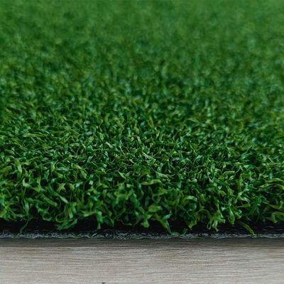 Césped artificial de golf con altura de pila de 17 mm alta densidad y adhesivo PU para césped sintético
