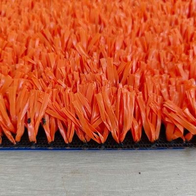 Corte de tenis de césped artificial naranja de 25 mm multifuncional para instalaciones deportivas con resistencia a los rayos UV
