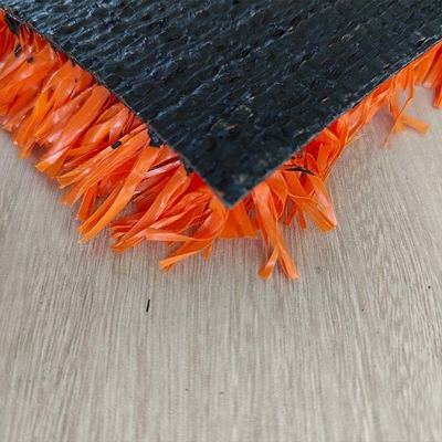Corte de tenis de césped artificial naranja de 25 mm multifuncional para instalaciones deportivas con resistencia a los rayos UV