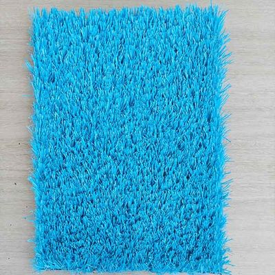 Césped sintético antiestático con altura de pila de 20 mm Gran resistencia a los rayos UV y bajo mantenimiento para campos deportivos