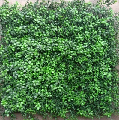 Paneles de hierba de pared verde para oficinas Hoteles Restaurantes con bajo costo de mantenimiento y gran resistencia a los rayos UV