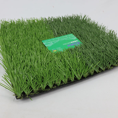 Campo de fútbol de césped artificial de nylon de 50 mm Alta densidad de Dtex