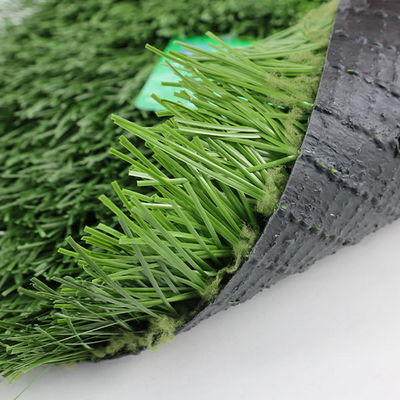Campo de fútbol de césped artificial de nylon de 50 mm Alta densidad de Dtex