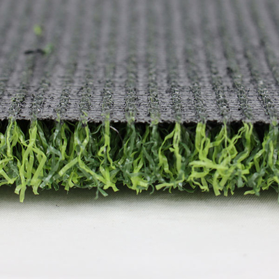 Césped artificial de 18 mm Dtex 5500 con doble respaldo de PP para eventos deportivos de clase mundial