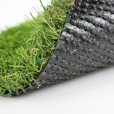 Paisaje multi-direccional Césped verde artificial de 40 mm con recubrimiento de PU con doble respaldo de PP con alto Dtex