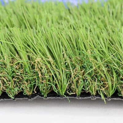 Experimenta la combinación perfecta de suavidad y comodidad con hierba artificial de jardín