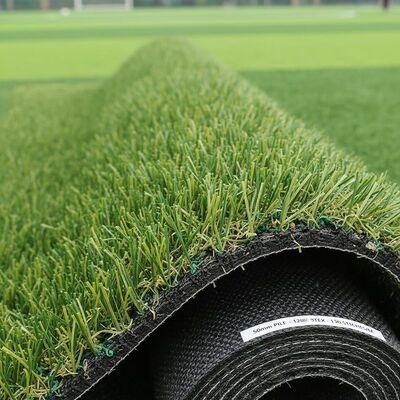 Césped artificial para campos deportivos de 50 mm de altura de pelo, 12000 Dtex, 130 puntadas por metro para fútbol
