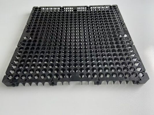 Tablero de drenaje de material plástico de 30 mm de espesor para césped artificial paisajístico
